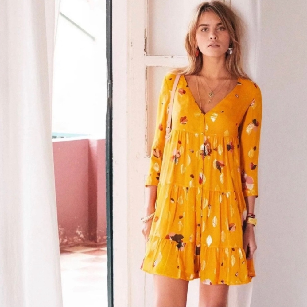 Sezane Yellow Grande Fleurs Saffron Print
Robe Aura Mini Dress
